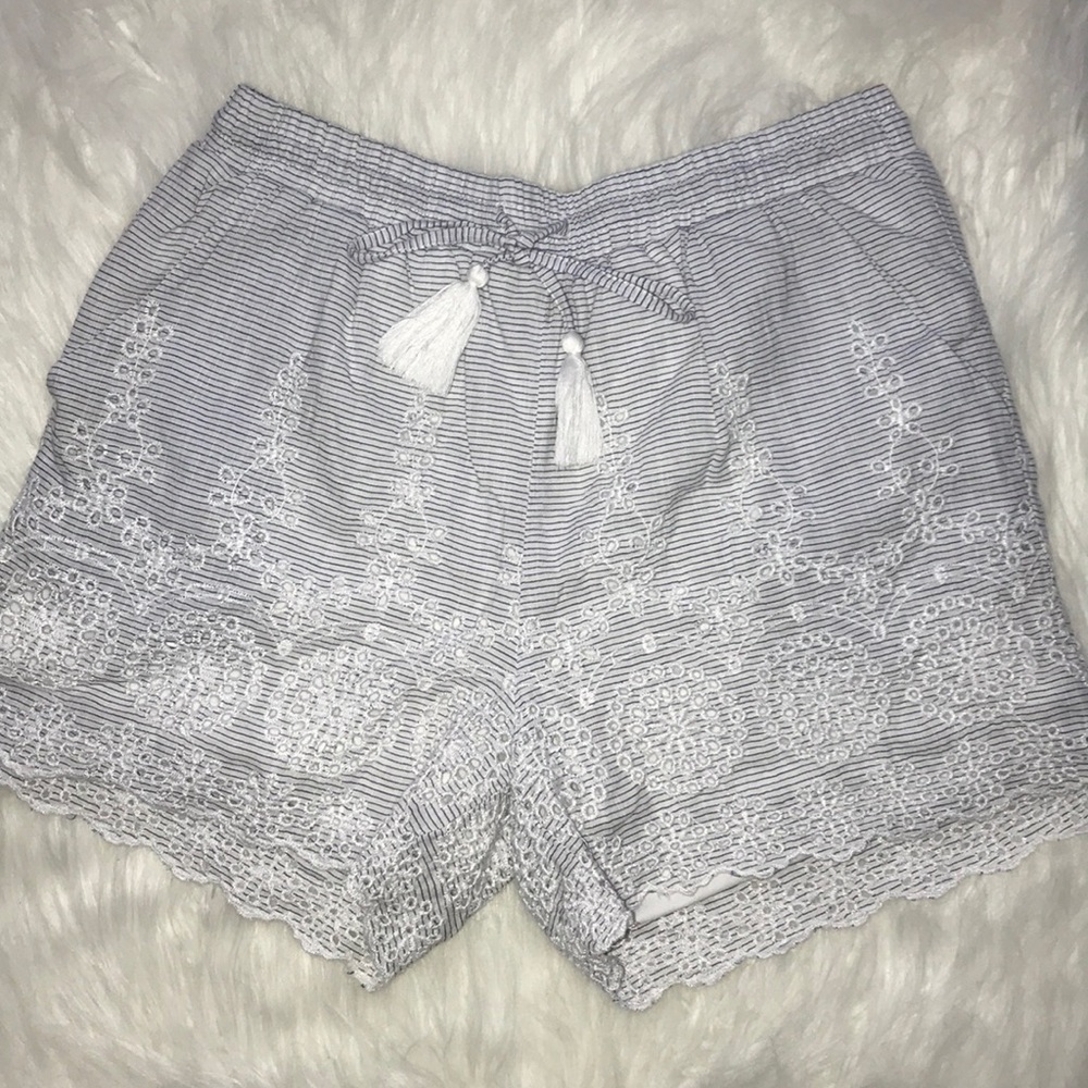Lace, elastic waist shorts